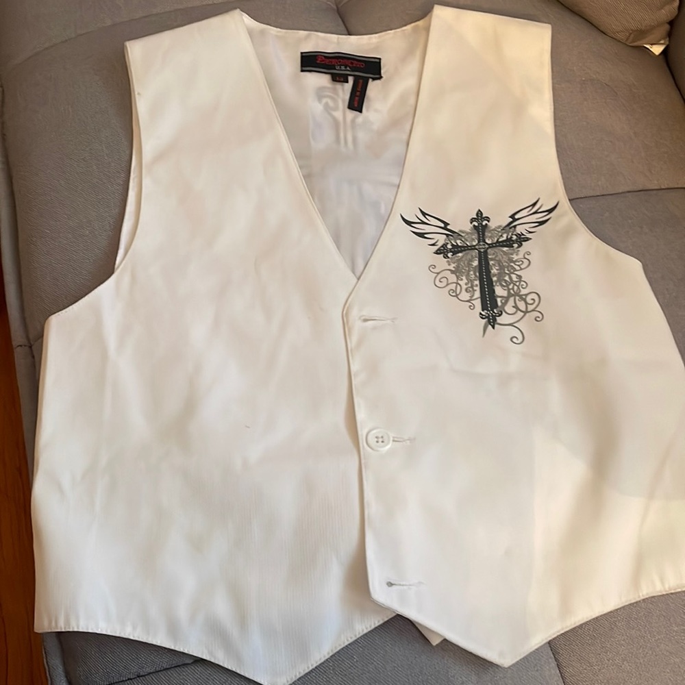 White vest